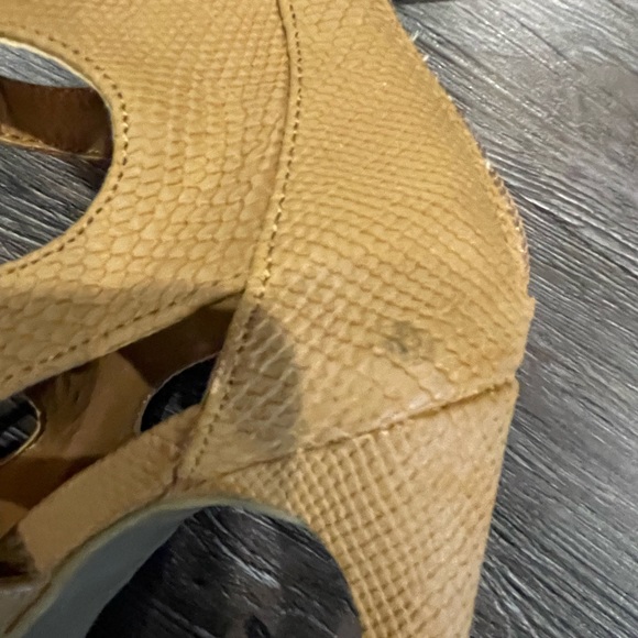 Jennifer Lopez Gladiator Sandle 5M - Picture 2 of 9